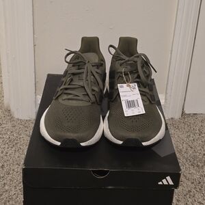 Adidas Men's Olive Running Shoes